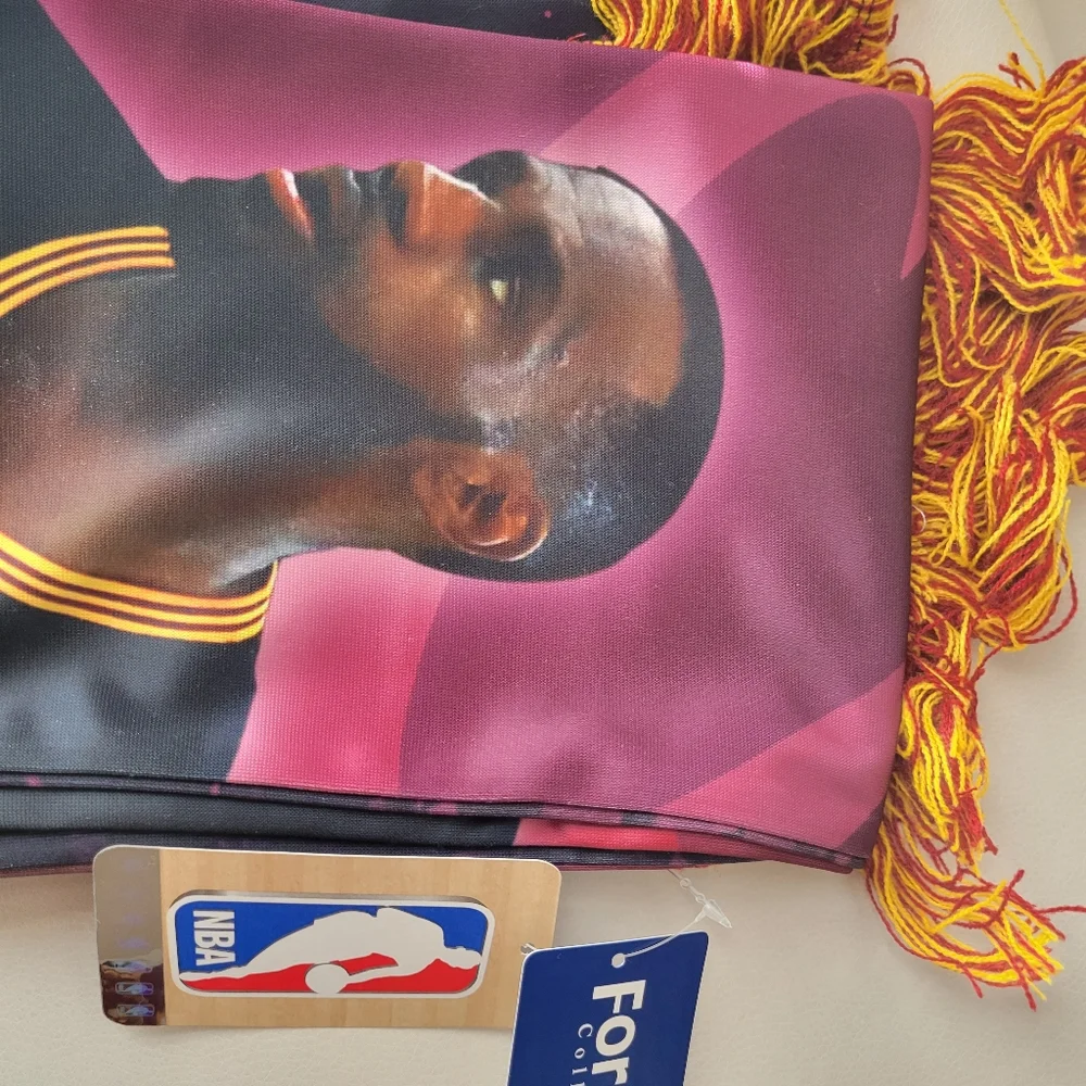 LeBron James 2016 NBA Scarf ~ Cleveland Cavaliers ~ NWT
